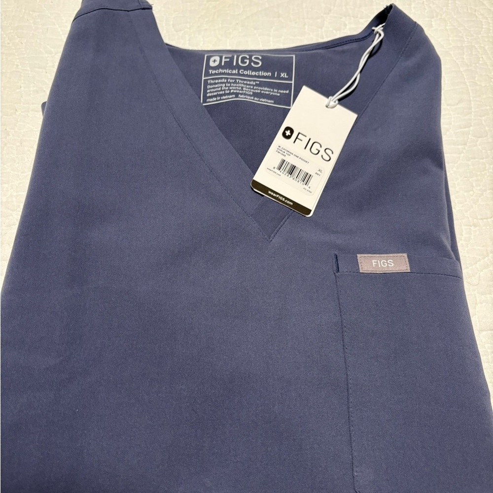 Figs Technical Collection Scrub Top and bottom. NWT